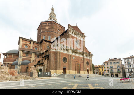 Veduta della cupola di Santo Stefano a Pavia, Italia. Foto Stock