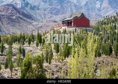 Isolato in Tempio Wudang montagne, Shizuishan, Ningxia, Cina Foto Stock