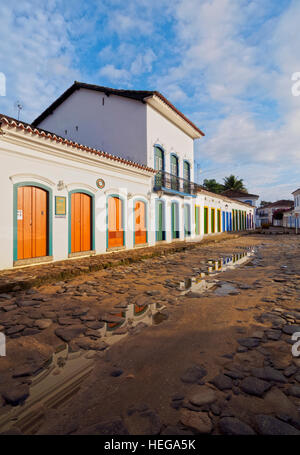 Il Brasile, Stato di Rio de Janeiro, Paraty, vista sulla Città Vecchia. Foto Stock