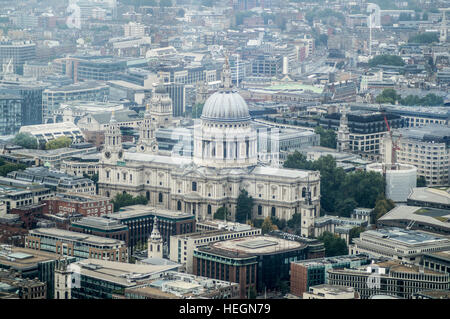 St Pauls Cathedral presi dalla Shard. Foto Stock