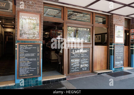 Vista ravvicinata della fortuna di guerra pub, the rocks Sydney, Nuovo Galles del Sud Australia, il più antico pub di Sydney. Foto Stock