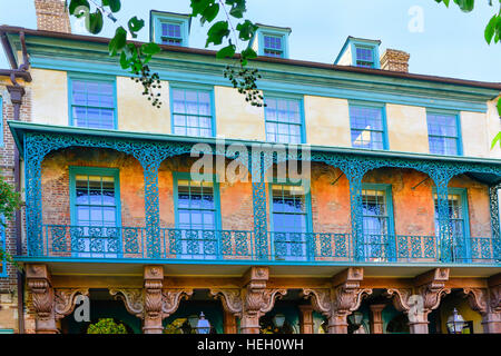 Gli ornati Dock Street Theatre edificio progettato in un federale stile architettonico si trova nel centro storico di Charleston, Sc Foto Stock