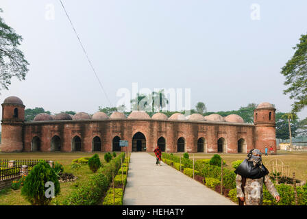 Bagerhat: Shait Gumbad - Moschea (Sixty-Pillars Moschea), Khulna Division, Bangladesh Foto Stock