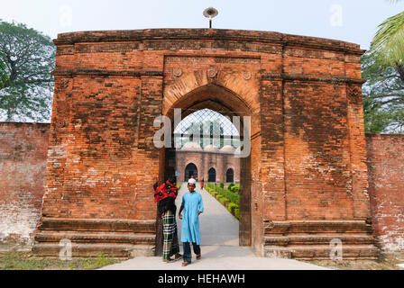 Bagerhat: Shait Gumbad - Moschea (Sixty-Pillars Moschea), Khulna Division, Bangladesh Foto Stock