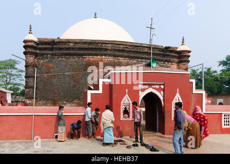 Bagerhat: Tomba moschea di Khan Jahan Ali, Khulna Division, Bangladesh Foto Stock