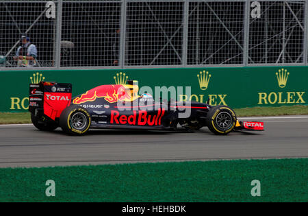 Max Verstappen (NED) per Red Bull Racingat la sessione di qualifica per la Formula Uno Gran Premio canadese tenutasi sul circuito Gilles-Villeneuve in M Foto Stock