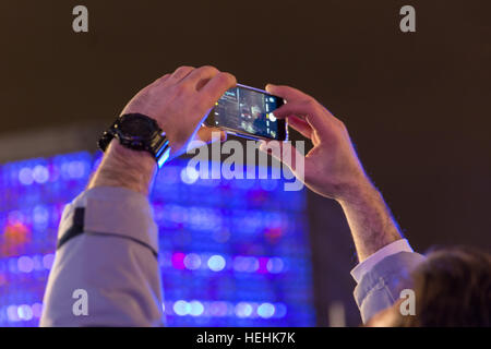 Berlino, Germania, operazione di polizia presso il mercatino di Natale sulla Breitscheidplatz Foto Stock