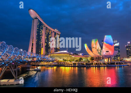 Il Marina Bay Sands Hotel e ArtScience museum di Singapore Foto Stock