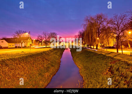 Koprivnica creek sul tramonto colorato, Podravina regione della Croazia Foto Stock