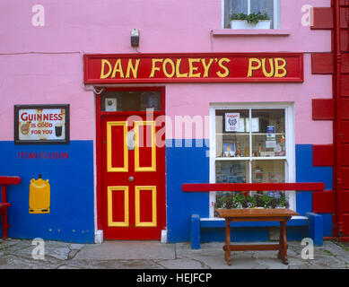 Dan il Foley's Pub, Anascaul, Il Dingle, nella contea di Kerry, Irlanda Foto Stock