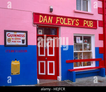 Dan il Foley's Pub, Anascaul, Il Dingle, nella contea di Kerry, Irlanda Foto Stock