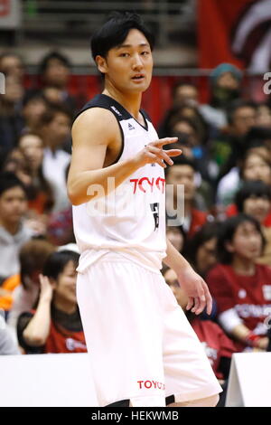 Daiki Tanaka (Alvark), 23 dicembre 2016 - Basket : 2016-17 B.LEAGUE Prima Divisione corrispondenza tra Kawasaki Brave Thunders 87-70 Alvark Tokyo team a Todoroki Arena di Kanagawa, Giappone. (Foto di Sho Tamura/AFLO SPORT) Foto Stock