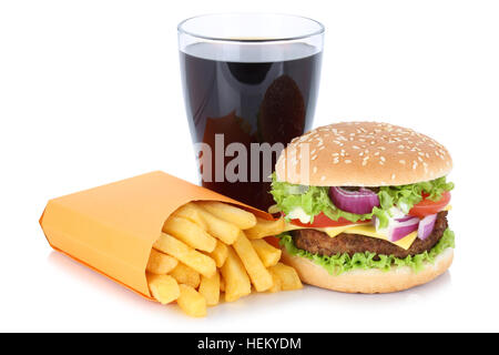 Cheeseburger hamburger e patatine fritte pasto menu combo bevanda cola fast food isolato su uno sfondo bianco Foto Stock