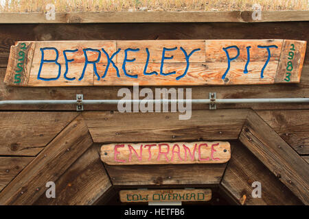 Berkeley Pit entrata SEGNO, Butte, Montana Foto Stock