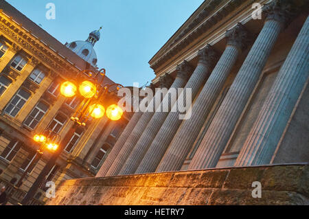 Victoria Square in vecchio stile vintage luogo di incontro a Birmingham, Inghilterra Foto Stock