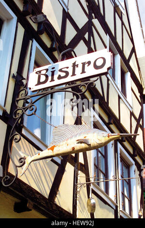 Il bistro ornati segno, Linz am Rhein, Linz sul Reno, Renania-Palatinato, Germania Foto Stock