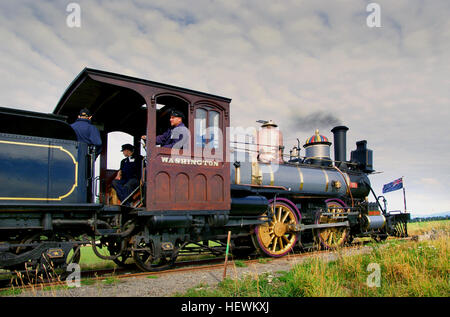 Il K88 "Washington", costruito nel 1878 dalla Rogers Locomotive and Machine Works a Paterson, New Jersey, fu il primo treno espresso tra Christchurch e Dunedin, nuova Zelanda. La storia unica della locomotiva comprende il suo servizio sulle diramazioni dopo il suo utilizzo iniziale nel servizio espresso. Foto Stock