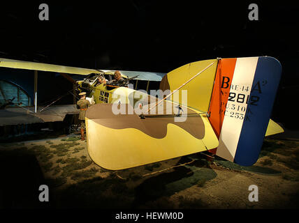 Il Royal Aircraft Factory R.E.5 era un biplano da ricognizione e osservazione dell'artiglieria utilizzato durante la prima guerra mondiale. Costruito dalla Royal Aircraft Factory per il Royal Flying Corps, fu introdotto nel 1914 con 24 unità costruite. Foto Stock