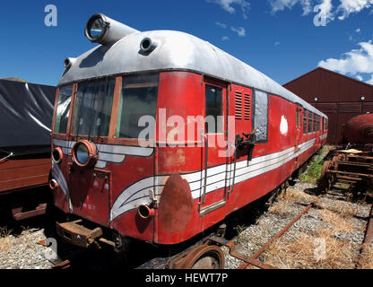 Il NZR RM classe automotrici di Vulcan sono stati operati dal governo neozelandese ferrovie (NZR) nell'Isola del Sud della Nuova Zelanda. Tutti Nuova Zelanda automotrici ferroviarie sono state classificate come RM (RAMPA MOTORE), e questa classe derivata la loro nomenclatura dal nome del costruttore la fonderia Vulcan di Gran Bretagna. Foto Stock