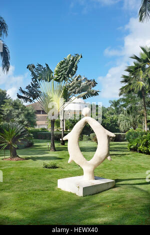 Scultura di tartaruga e gazebo di nozze al Dreams Punta Cana nella Repubblica Domiinican. Il resort è una delle numerose proprietà AMResorts Foto Stock