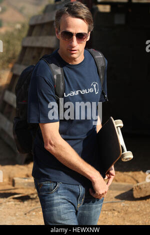 DURBAN, Sud Africa - martedì 8 giugno : Laureus World Sports Academy stati e pattinaggio legend Tony Hawk è visitare la Indigo Skate Camp vicino Durb Foto Stock