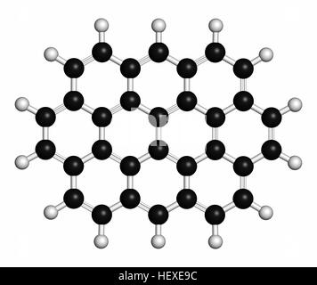Ovalene aromatici policiclici molecola di idrocarburo, illustrazione del computer. Gli atomi sono rappresentati come sfere con i tradizionali colori: idrogeno (bianco), carbonio (grigio). Foto Stock