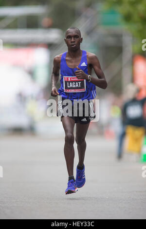 (Ottawa, Canada---24 maggio 2015) Alfers Lagat (Kenya) la maratona durante il Tamarack eseguire Ottawa weekend di gara. Foto Stock