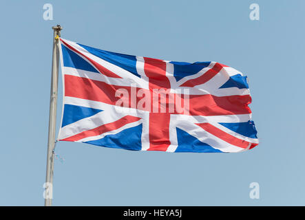 Unione Jack battenti in Margate Beach, Margate, Kent, England, Regno Unito Foto Stock