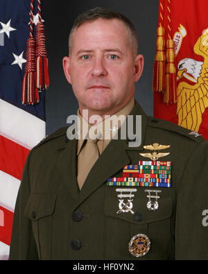 Col. Robert B. Sofge, ha preso il comando di Marine Aircraft Group 14. Il gruppo è costituito da più di 4.200 marines e marinai e 11 squadrons. Marine Corps Air Station Cherry Point anno in rassegna 121025-M-XX000-001 Foto Stock