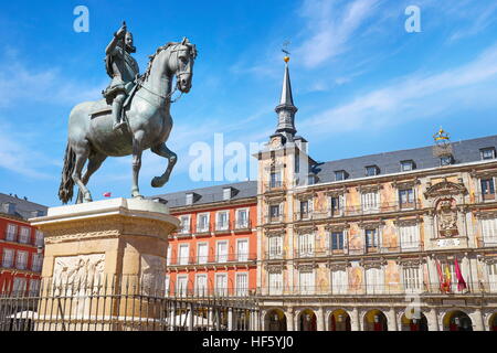 Plaza Mayor, la statua di re Filippo III, Madrid, Spagna Foto Stock