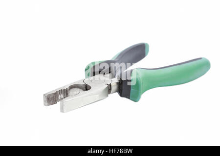 Pinze con becchi con maniglie verdi isolati su sfondo bianco Foto Stock