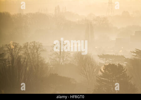 Wimbledon Londra,UK. Il 29 dicembre 2016. Paesaggio di Wimbledon immersa in un bagno di sole in inverno con temperature di congelamento su una bella fredda mattina Credito: amer ghazzal/Alamy Live News Foto Stock