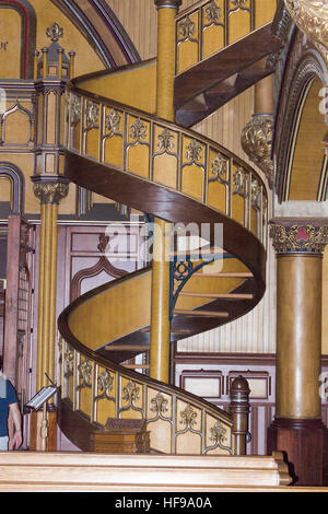 Scala a spirale la Basilica di Notre Dame di Montreal Canada Quebec architettura gotica Cattedrale uno di Montreal del maggiori destinazioni turistiche & attrazioni Foto Stock