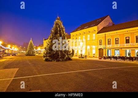 Città di Koprivnica avvento tempo vista serale, Podravina regione della Croazia Foto Stock