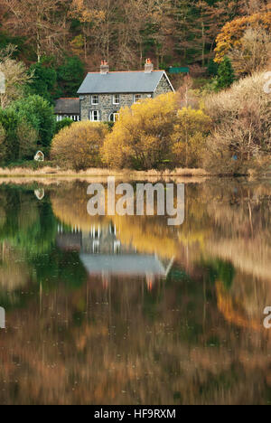 The Old Rectory sul lago Foto Stock