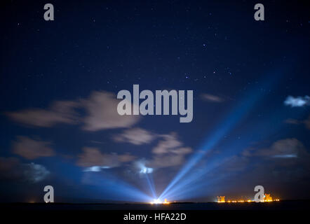 La navicella OSIRIS-Rex, progettata per raccogliere campioni dall'asteroide Bennu, è vista alla rampa di lancio prima della sua missione di restituire campioni sulla Terra. Foto Stock