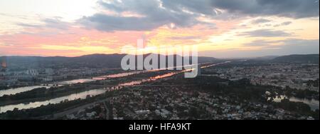 Bel tramonto su Austrias capitale Vienna Foto Stock