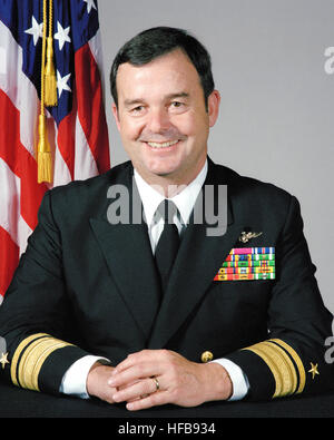 Ritratto: US Navy (USN) ammiraglio posteriore (RADM) (metà superiore) Edwin R. Kohn (scoperta) Edwin Kohn Foto Stock