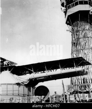 Nieuport 28 sulla USS Arizona Foto Stock