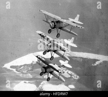 Boeing F2B biplano in volo intorno al 1929. L'F2B fu utilizzato dalla US Navy per operazioni di caccia alla fine degli anni '1920 Foto Stock