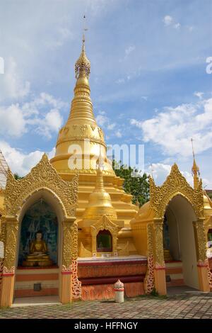 Stupa in Dhammikarama Tempio birmano, Penang, Malaysia Foto Stock