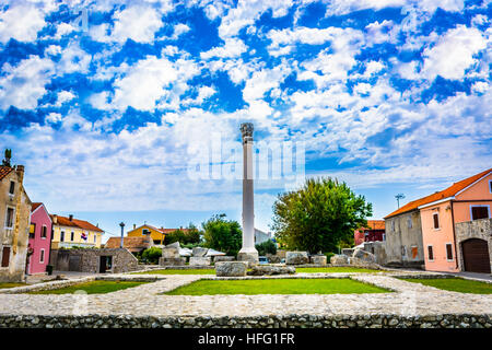 Tempio Roamn in città Nin, Croazia. Foto Stock