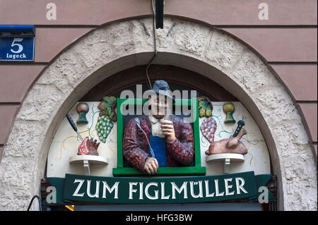 Pubblicità segno, ristorante Figlmüller, ben noto luogo Schnitzel, Vienna, Austria Foto Stock