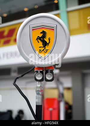 Formula One grand prix F1 Racing motor sport la Scuderia Ferrari del braccio idraulico logo Dettagli team italia Foto Stock