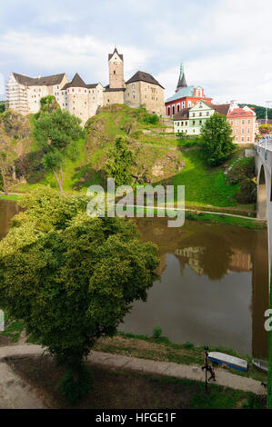 Loket (Elbogen): città vecchia, circondata dal fiume Ohre (Eger), , Karlovarsky, Karlsbader Regione, Regione di Karlovy Vary, ceco Foto Stock