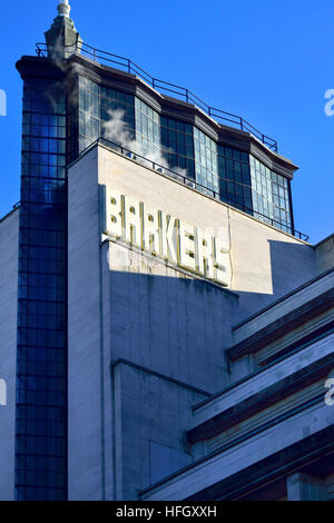 Londra, Inghilterra, Regno Unito. Ex imbonitori Dept Store, Kensington High Street (Art Deco, 1938 - arch: Bernard George) facciata Art Deco dettaglio Foto Stock