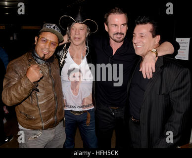 Ramses III, Mickey Rourke, Gary Stretch e Chuck Zito assiste lo screening di Attraverso mio padre agli occhi: La Ronda Rousey storia in TCL Chinese Theatre 6 su dicembre 30, 2016 in Hollywood, la California. Foto Stock