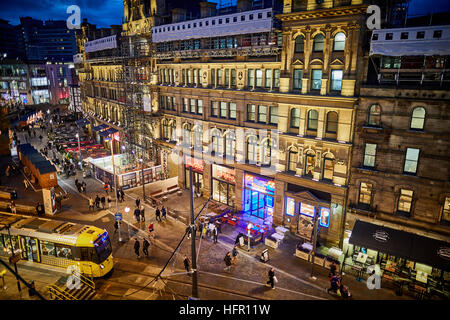 Manchester landmark view Urbis divertimenti Printworks venue cinema club ristoranti trova angolo di Con Grove Corporation Street city centre E Foto Stock