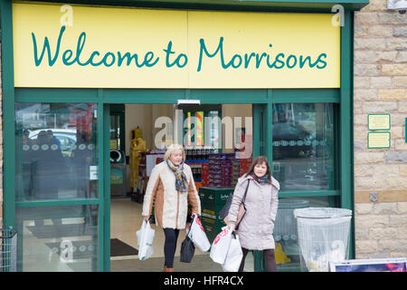 Morrisons supermercato store shop nel villaggio di Ramsbottom, Lancashire, Inghilterra Foto Stock