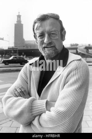 Roger Whittaker keniota cantante britannico song writer con il municipio di Stoccolma sullo sfondo degli anni settanta Foto Stock